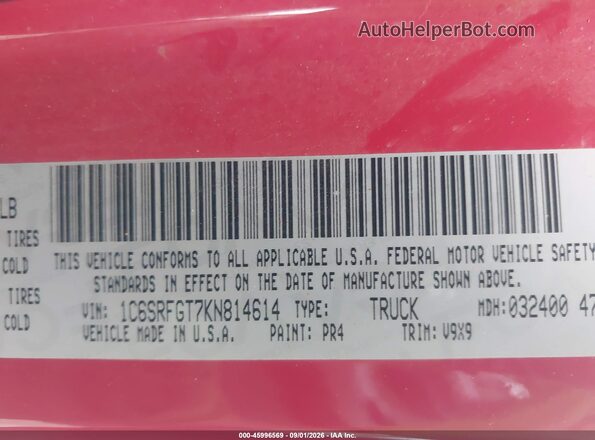 1C6SRFGT7KN814614 2019 RAM 1500 Red Vista del compartimento del motor