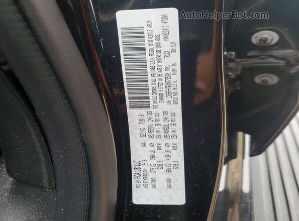 1C6SRFHT6KN773570 2019 RAM 1500 Black Widok komory silnika