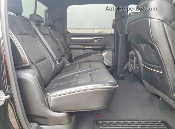 1C6SRFHT6KN773570 2019 RAM 1500 Black Widok tylnych siedzeń