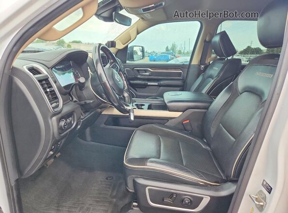 1C6SRFJM4MN830936 2021 RAM 1500 White Вид салону спереду