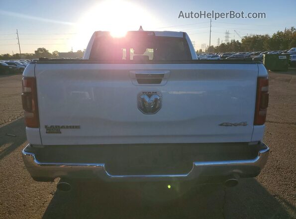 1C6SRFJM8NN213122 2022 RAM 1500 White Հետևի տեսք