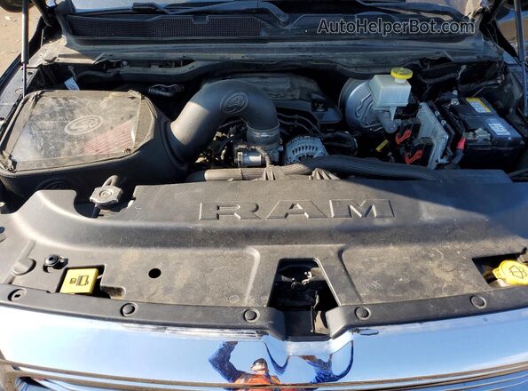 1C6SRFJT3KN529062 2019 RAM 1500 Black Vista interior trasera