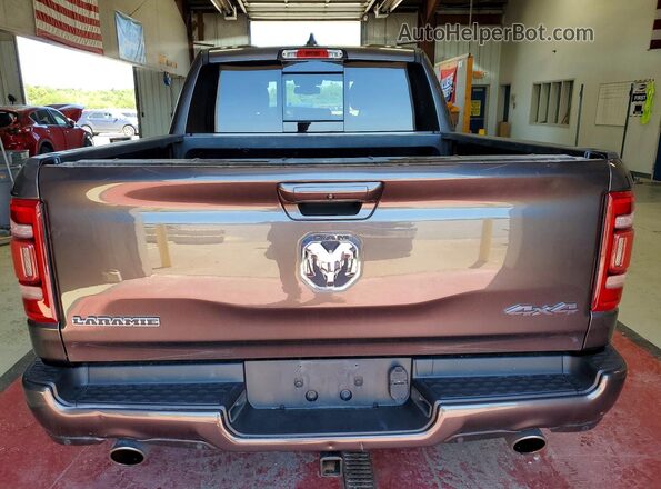 1C6SRFJT3KN807779 2019 RAM 1500 Charcoal Vista trasera