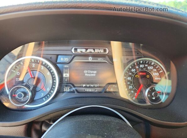 1C6SRFJT5MN514887 2021 RAM 1500 Charcoal Widok zestawu wskaźników