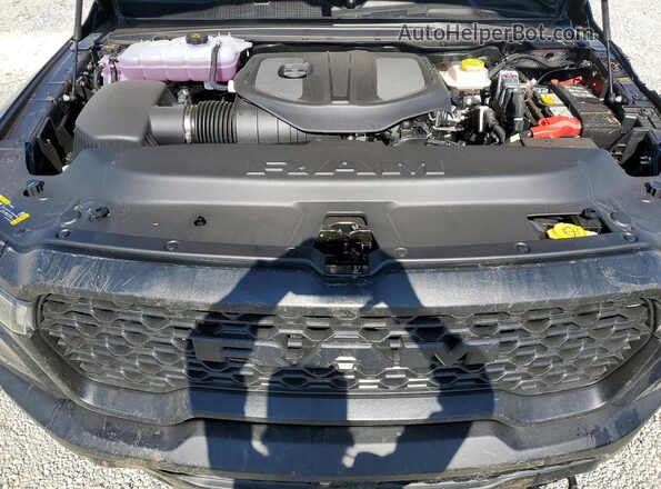1C6SRFLP2TN356958 2026 RAM 1500 Charcoal Вид задньої частини салону