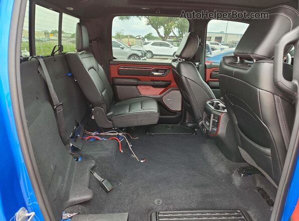 1C6SRFLP9SN620658 2025 RAM 1500 Blue Rear seats view