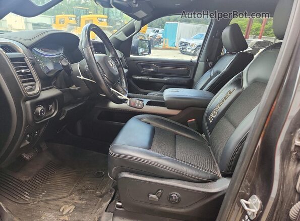 1C6SRFLT8MN535875 2021 RAM 1500 Gray Вид салону спереду