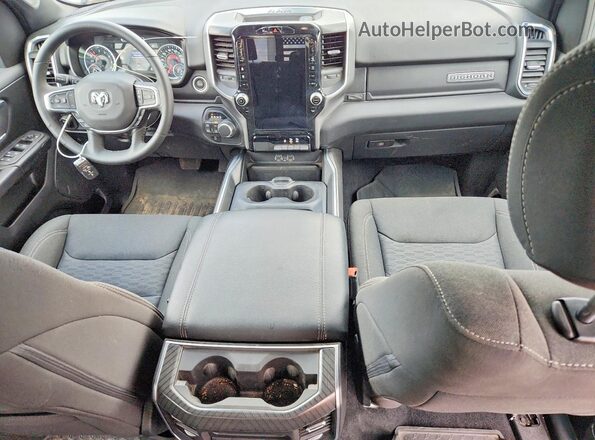 1C6SRFMP7SN563262 2025 RAM 1500 White Dashboard view
