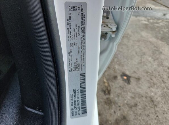 1C6SRFMP7SN563262 2025 RAM 1500 White Engine compartment view