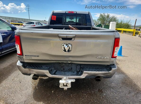 1C6SRFMT8RN184925 2024 RAM 1500 Silver Vista trasera