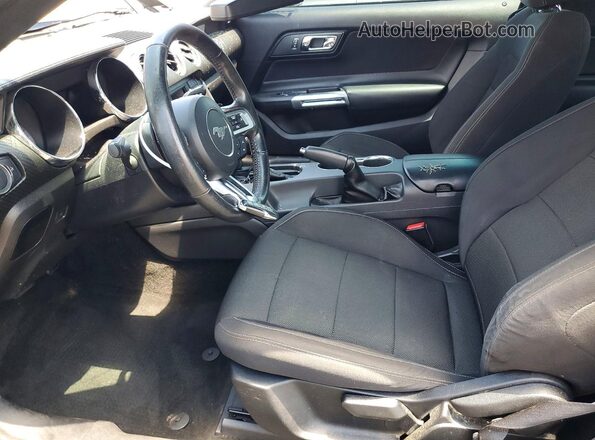 1FA6P8AM5H5343607 2017 FORD MUSTANG Серый Вид салона спереди