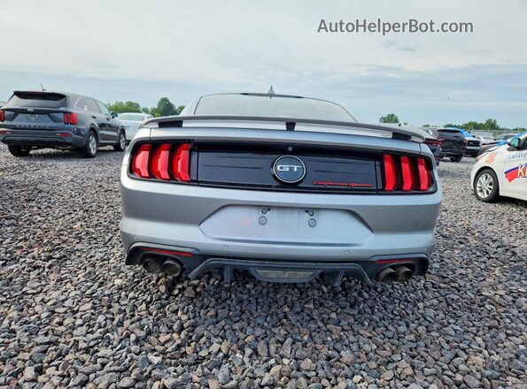 1FA6P8CF1L5175634 2020 FORD MUSTANG Серебряный Вид сзади