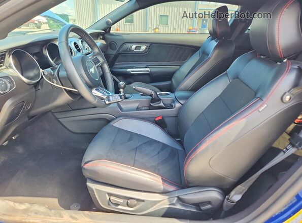 1FA6P8CF4N5126902 2022 FORD MUSTANG Blue Widok wnętrza z przodu