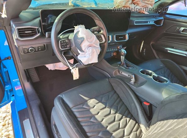 1FA6P8CF6S5419020 2025 FORD MUSTANG Синий Вид панели приборов