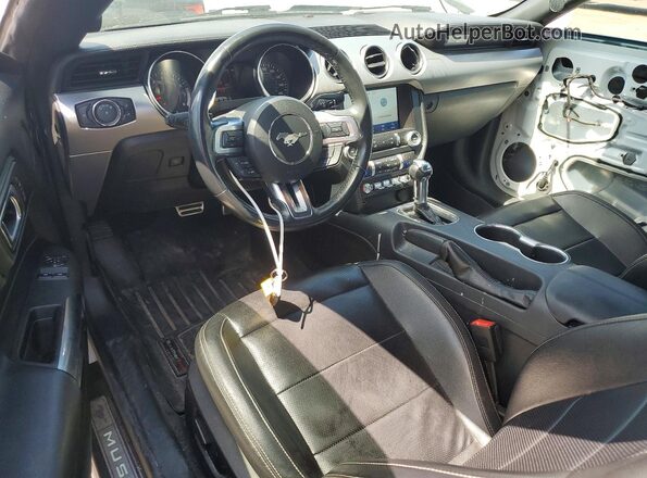 1FA6P8TH3M5104809 2021 FORD MUSTANG White Vista del salpicadero