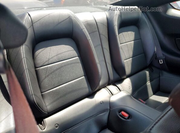 1FA6P8TH3M5104809 2021 FORD MUSTANG White Vista de los asientos traseros