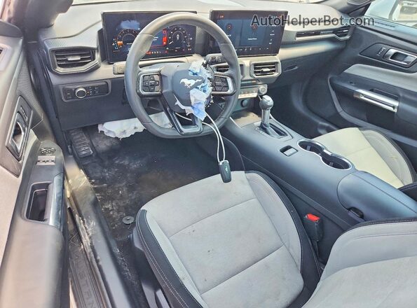 1FA6P8TH4S5104394 2025 FORD MUSTANG White Vista del salpicadero