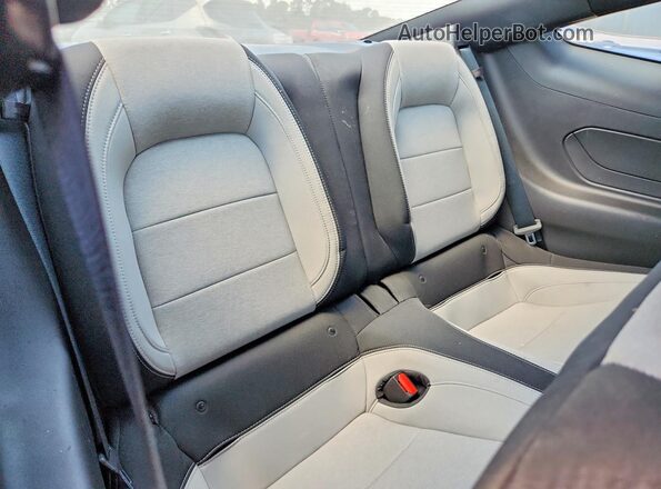 1FA6P8TH4S5104394 2025 FORD MUSTANG White Vista de los asientos traseros