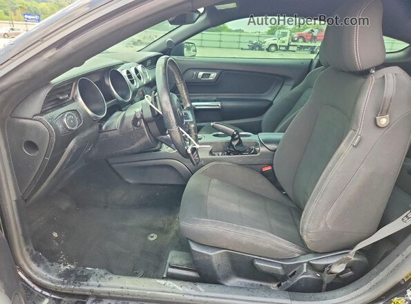 1FA6P8TH5J5142182 2018 FORD MUSTANG Black Вид салону спереду