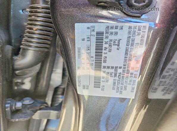 1FADP3E20JL260574 2018 FORD FOCUS Gray Vista del compartimento del motor