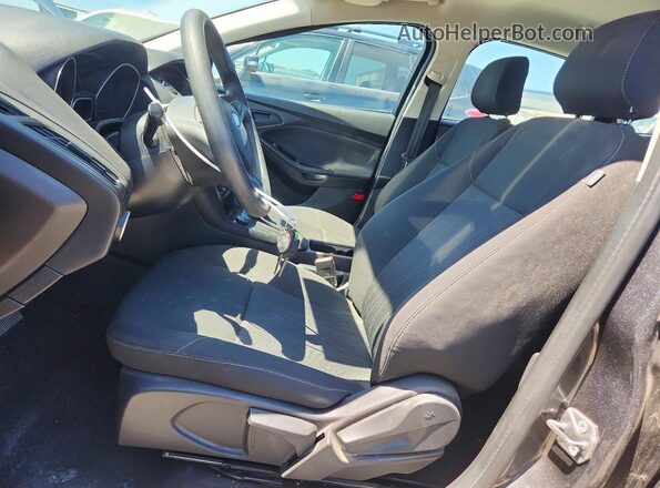 1FADP3E20JL260574 2018 FORD FOCUS Gray Vista interior delantera