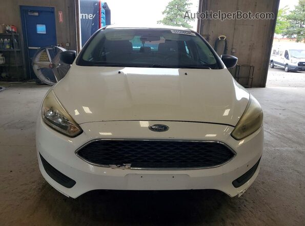 1FADP3E24HL263391 2017 FORD FOCUS Белый Вид спереди