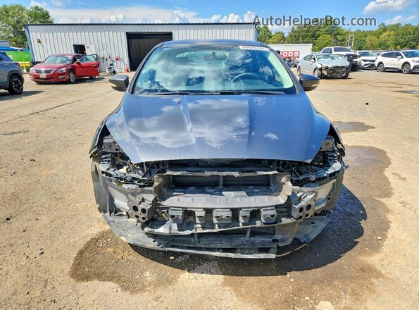 1FADP3F22GL374549 2016 FORD FOCUS Silver Widok z przodu