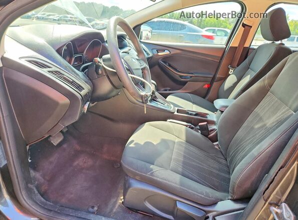 1FADP3F22GL374549 2016 FORD FOCUS Silver Widok wnętrza z przodu