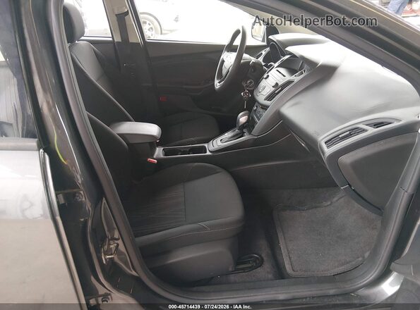 1FADP3F22HL304793 2017 FORD FOCUS Gray Սալոնի դիմացի տեսք