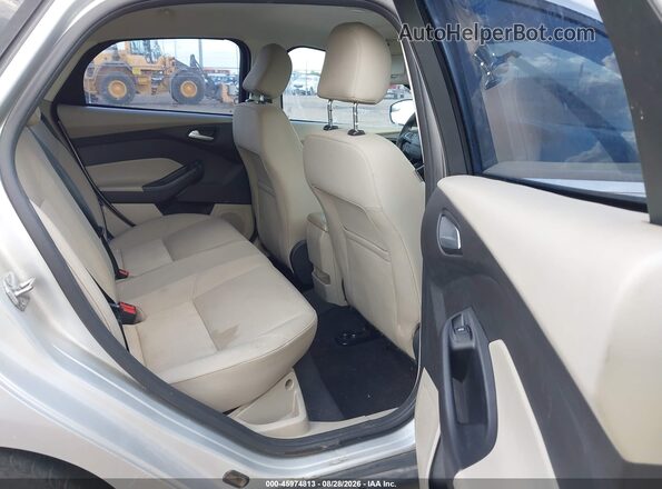 1FADP3F23GL360109 2016 FORD FOCUS Silver VIN sticker view