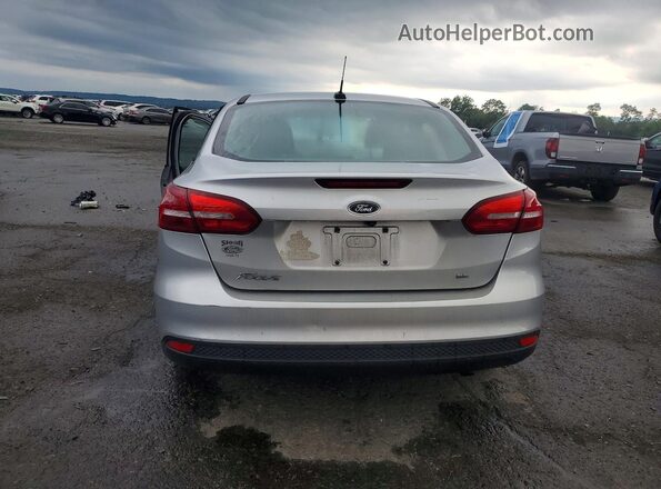 1FADP3F24HL201262 2017 FORD FOCUS Silver Հետևի տեսք