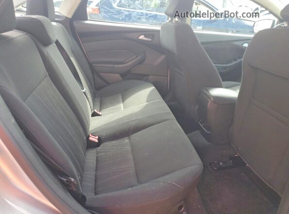 1FADP3F25GL244054 2016 FORD FOCUS Silver Rear seats view