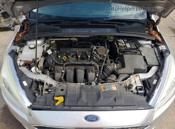 1FADP3F25GL244054 2016 FORD FOCUS Silver Rear interior view