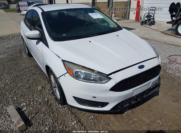 1FADP3F25HL300057 2017 FORD FOCUS Белый Вид спереди