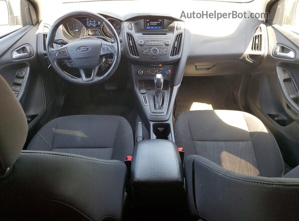 1FADP3F27GL262927 2016 FORD FOCUS Silver წინა პანელის ხედი
