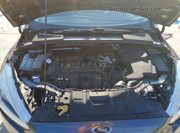 1FADP3F27GL280635 2016 FORD FOCUS Gray Rear interior view