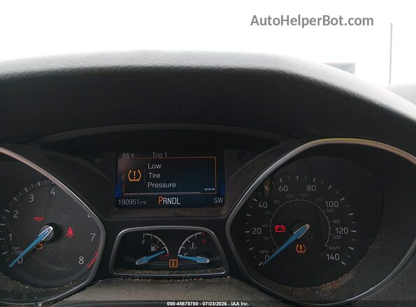 1FADP3F27HL225989 2017 FORD FOCUS Silver Widok tylnych siedzeń