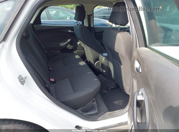 1FADP3F28GL240421 2016 FORD FOCUS White VIN կոդի պիտակի տեսք