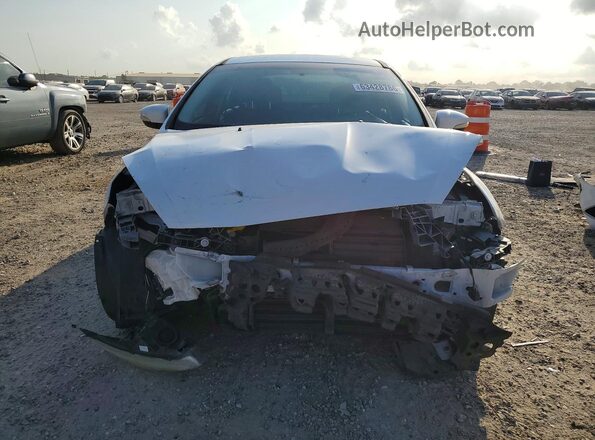 1FADP3F29GL257938 2016 FORD FOCUS White Front view