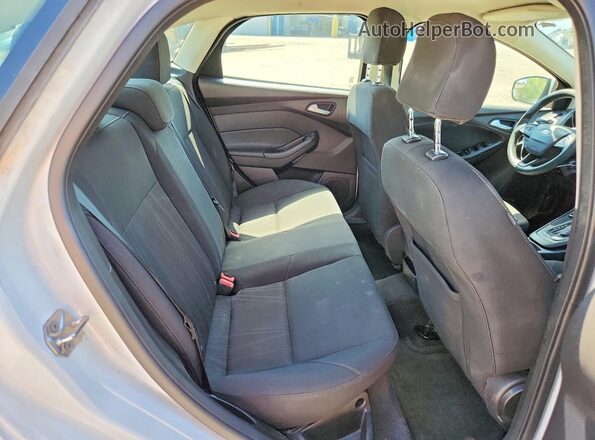 1FADP3F29HL207011 2017 FORD FOCUS White Rear seats view