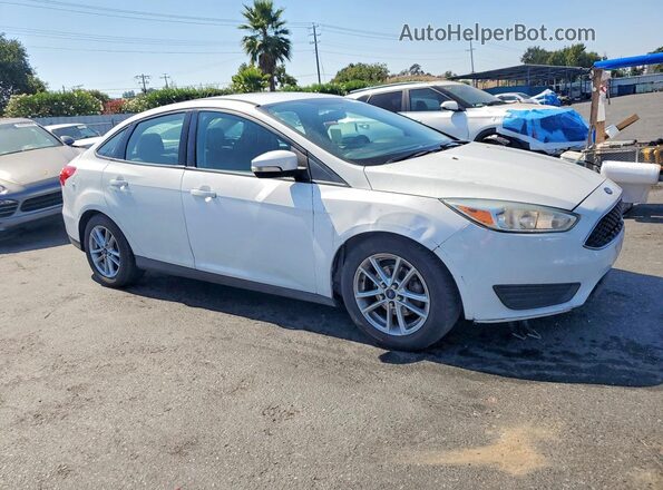 1FADP3F29HL216517 2017 FORD FOCUS White Przód prawy