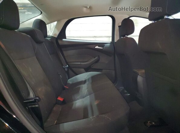 1FADP3F29JL211341 2018 FORD FOCUS Black Հետևի նստատեղերի տեսք