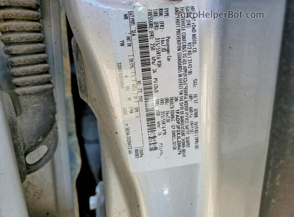 1FADP3F2XJL206679 2018 FORD FOCUS Silver Widok komory silnika
