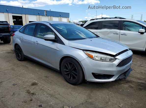 1FADP3F2XJL206679 2018 FORD FOCUS Silver Przód prawy