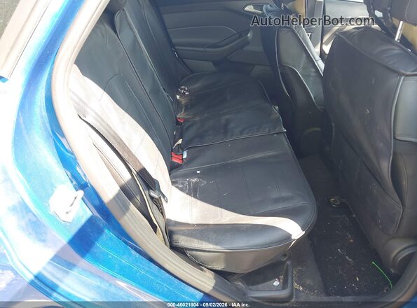 1FADP3F2XJL237057 2018 FORD FOCUS Blue Widok naklejki z numerem VIN