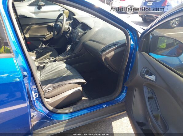 1FADP3F2XJL237057 2018 FORD FOCUS Blue Widok wnętrza z przodu