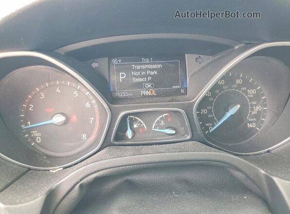 1FADP3F2XJL329608 2018 FORD FOCUS Gray Instrument cluster view