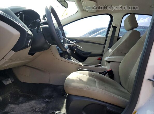 1FADP3FE1GL378943 2016 FORD FOCUS White Front interior view