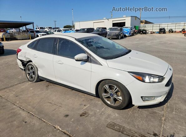 1FADP3FE1GL378943 2016 FORD FOCUS White Front right