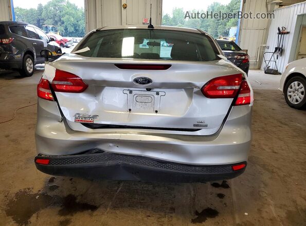 1FADP3FE4JL236352 2018 FORD FOCUS Silver Rear view